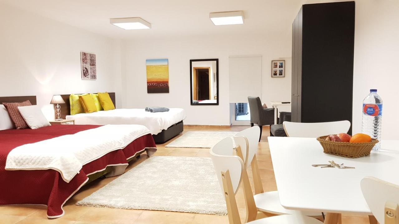 Apartment At Campo Center Порту Экстерьер фото